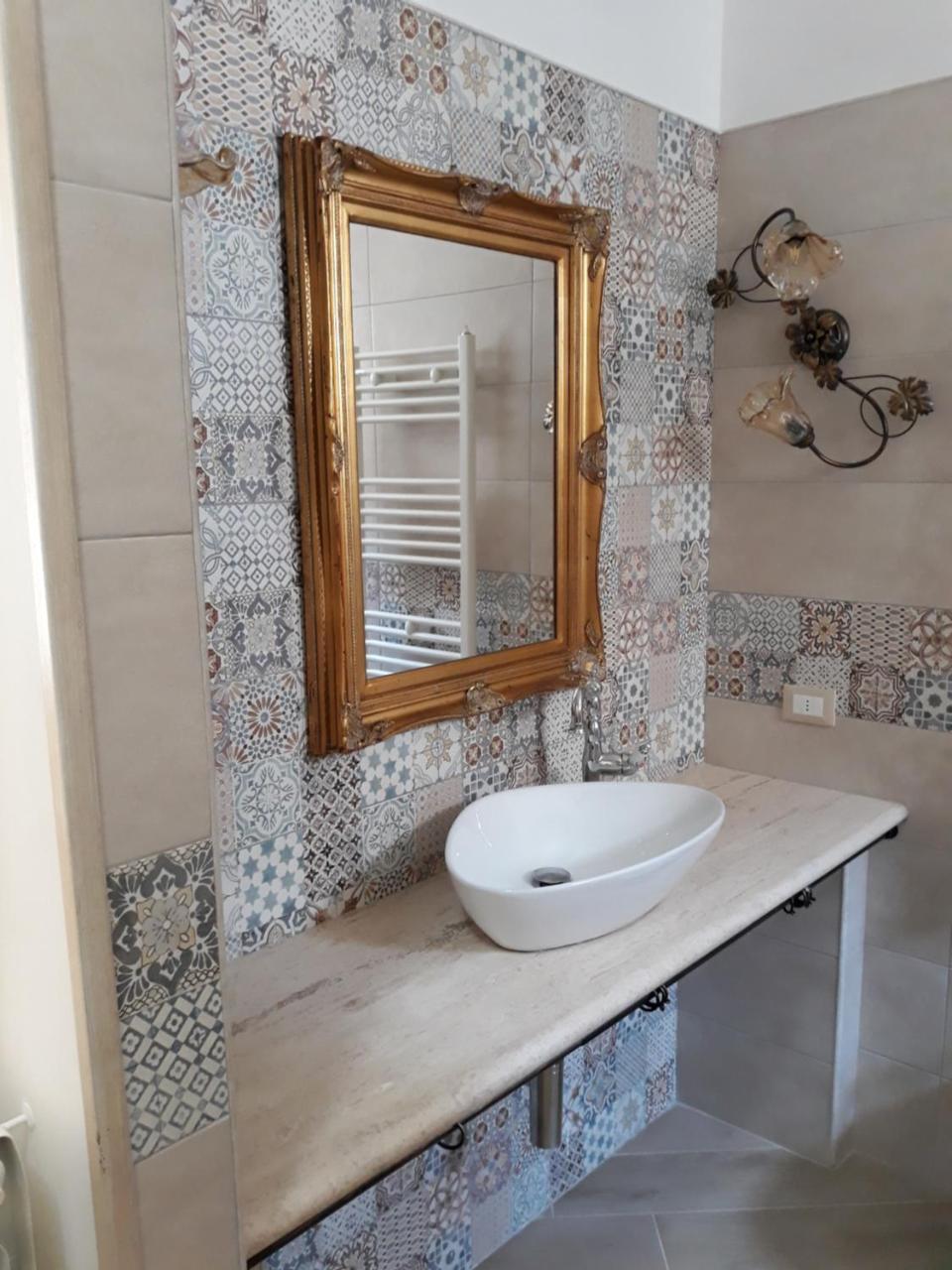 Oikos Atena Lecce